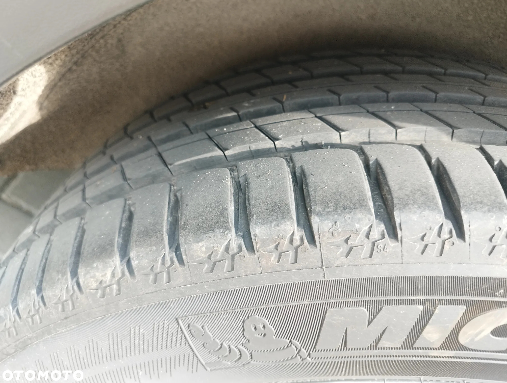 Mercedes-Benz GLC 220 d 4Matic 9G-TRONIC AMG Line - 9