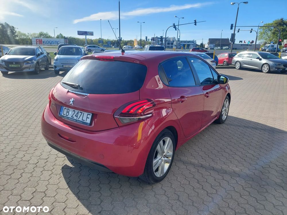 Peugeot 208 1.2 PureTech Style - 9