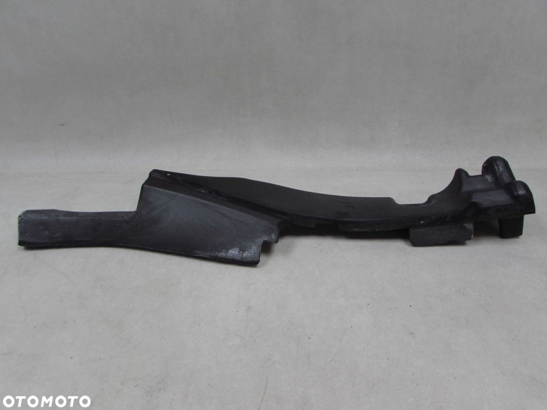 VOLVO S60 II V60 13-18 PIANKA WYGLUSZENIE BLOTNIKA PRAWE 31391776 - 2