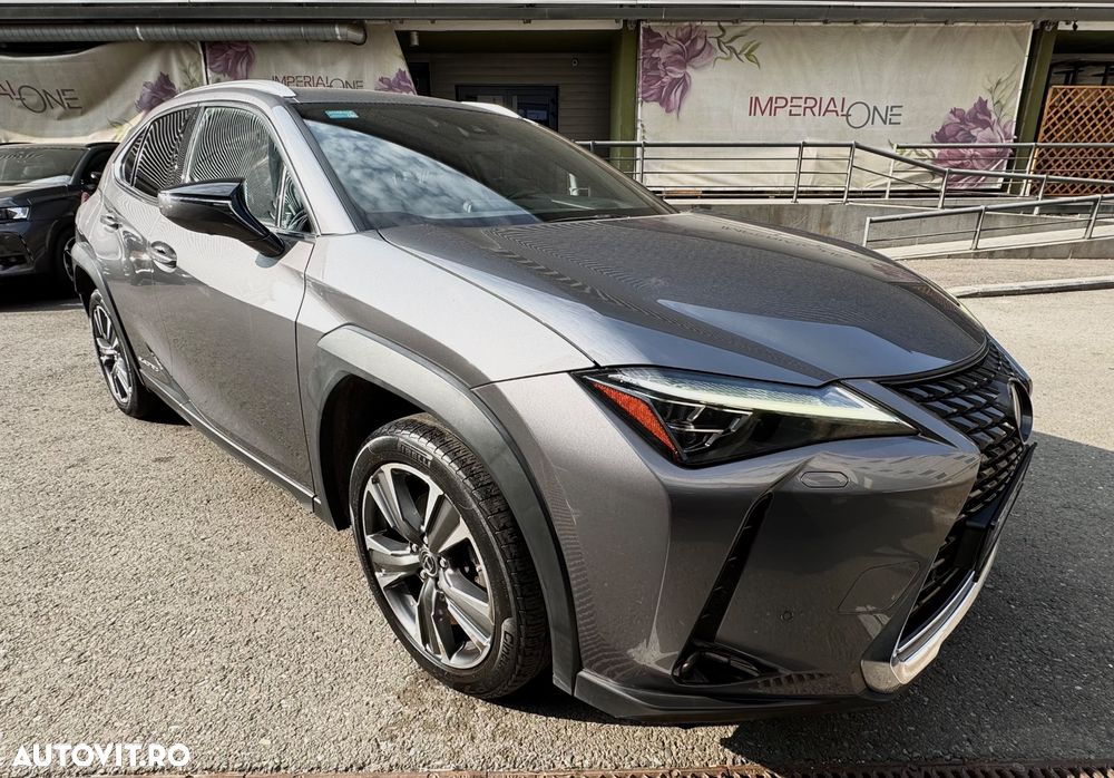 Lexus UX 300e Luxury Line - 3