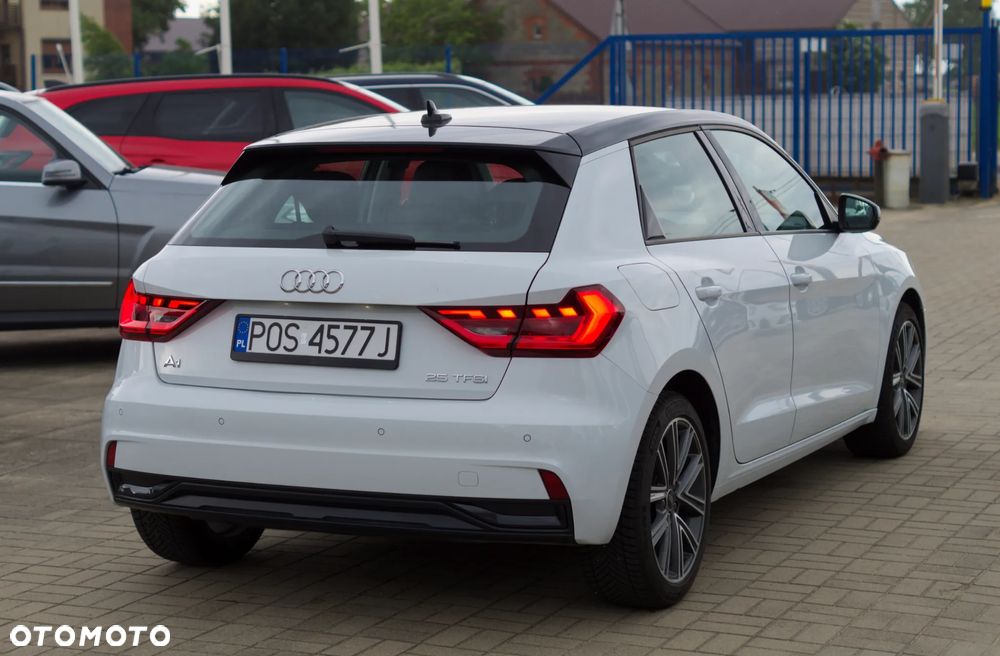 Audi A1 Sportback 25 TFSI advanced - 4