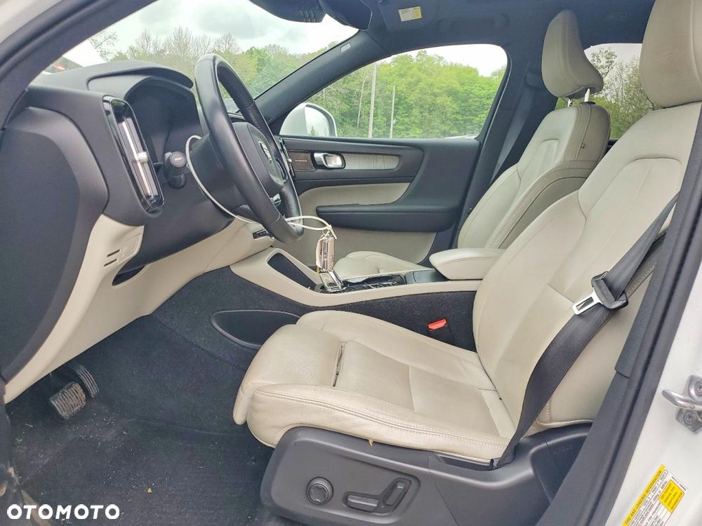 Volvo XC 40 - 8