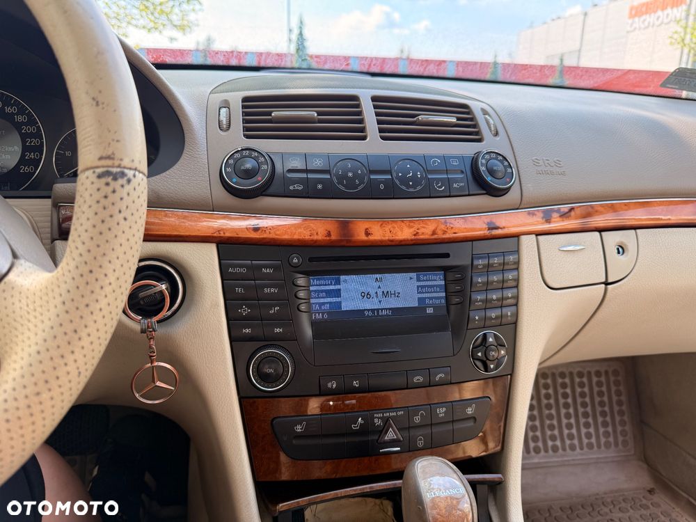 Mercedes-Benz Klasa E 200 CDI Automatik Elegance - 16