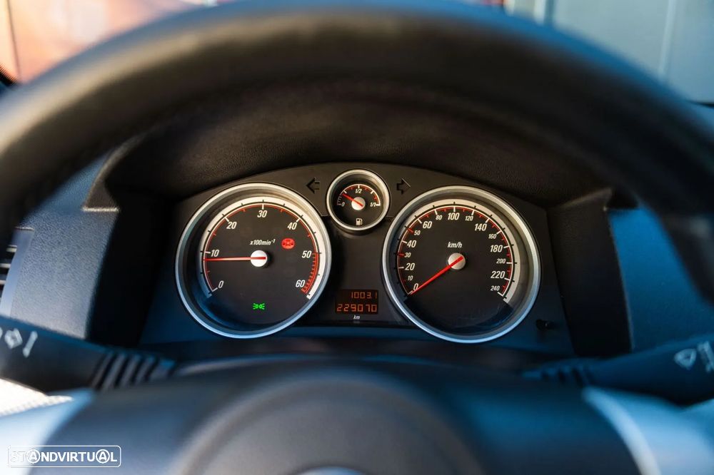 Opel Astra GTC 1.7 CDTI - 14