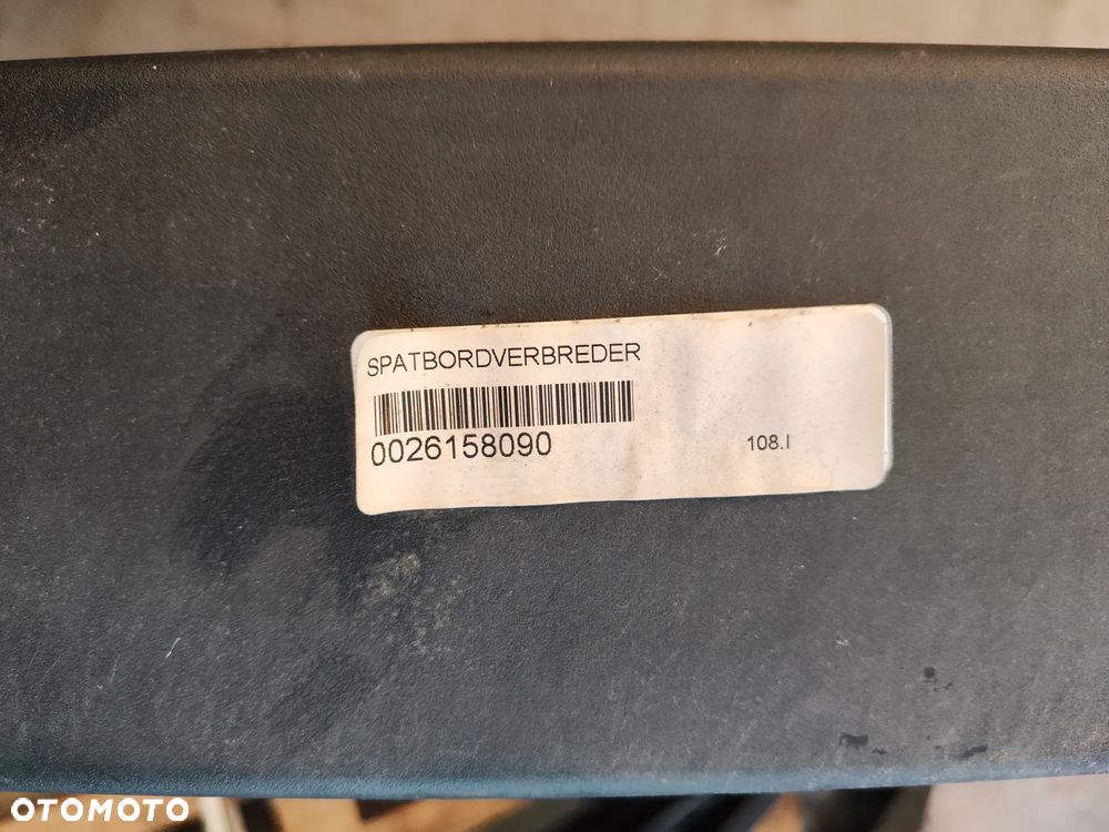 Poszerzenie błotnika CLAAS AXION - 2