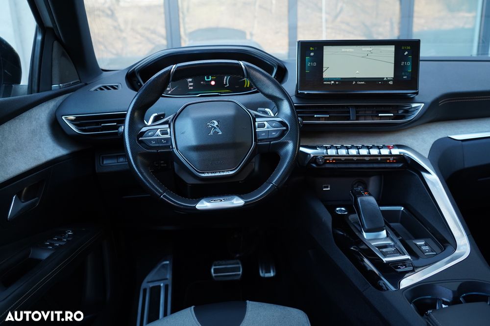 Peugeot 3008 PHEV EAT8 4X4 GT Pack - 11