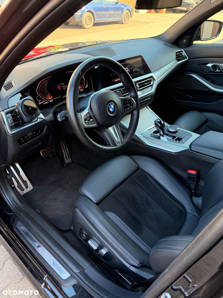 BMW Seria 3 320d xDrive M Sport sport - 14