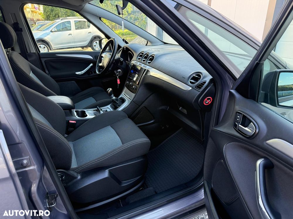 Ford S-Max 2.0 TDCi Trend - 10