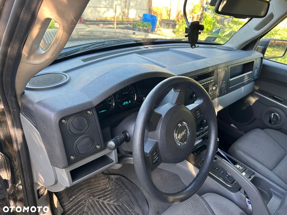 Jeep Commander 4.7 V8 - 7