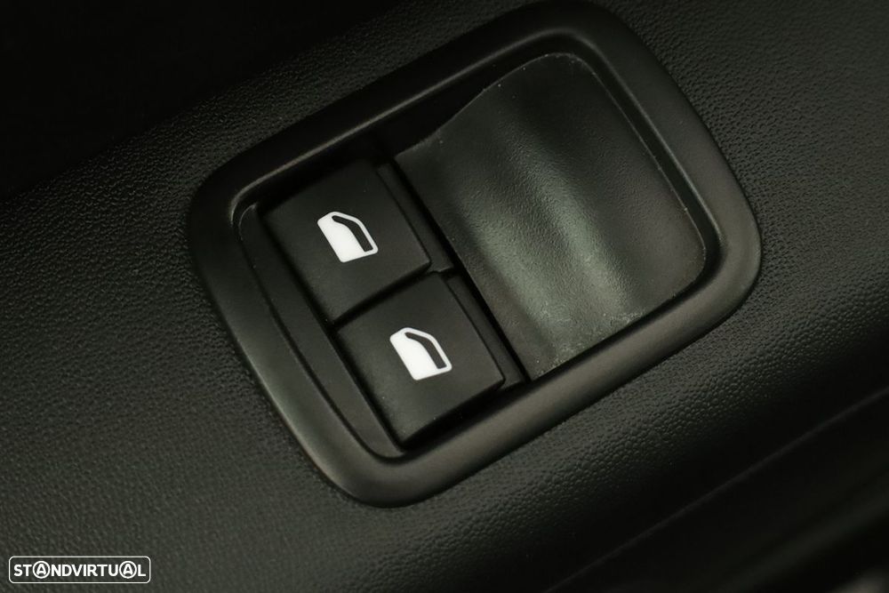 Citroën C3 1.2 PureTech Plus - 19