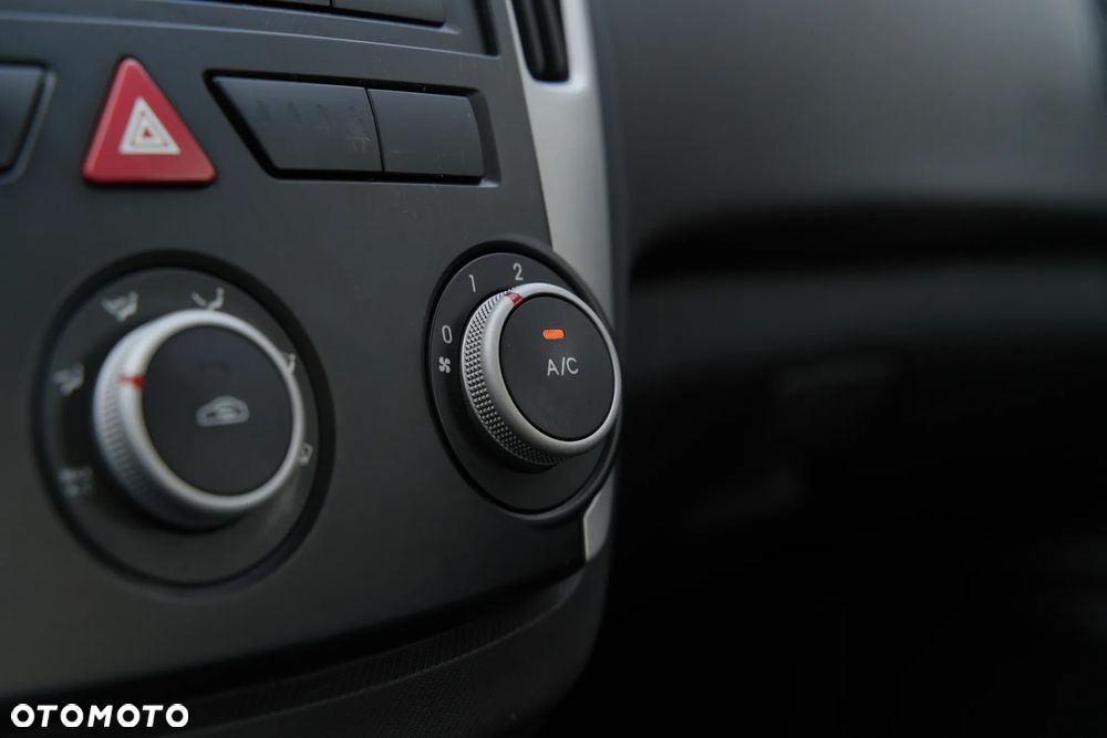 Kia Ceed 1.6 Crdi Comfort - 24