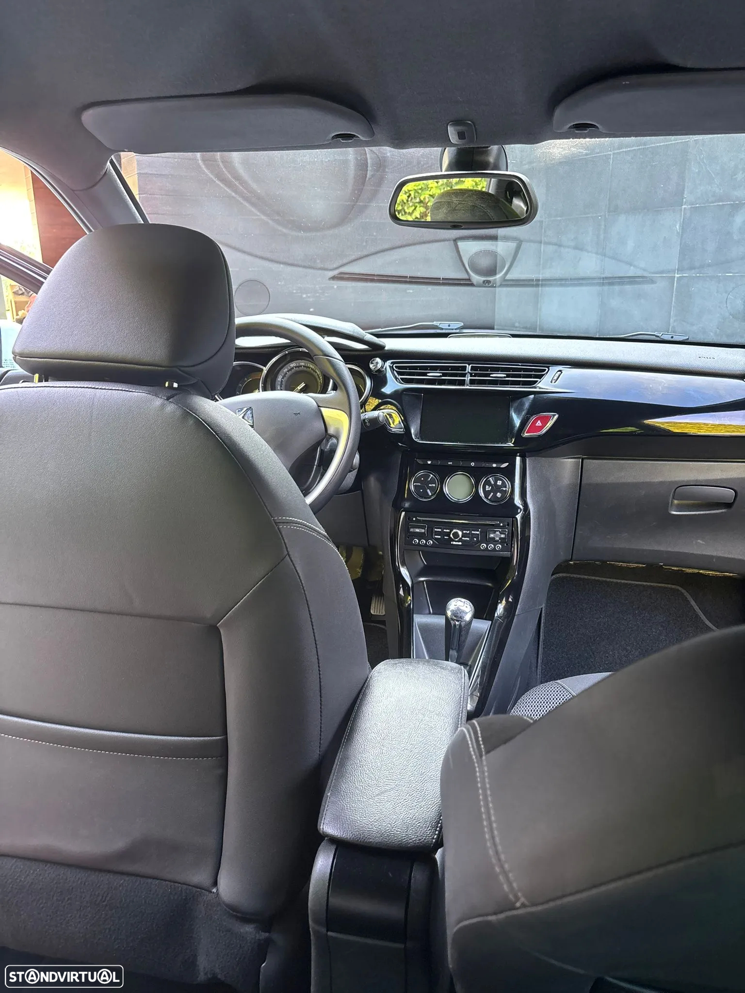 Citroën DS3 1.6 e-HDi So Chic ETG6 - 10