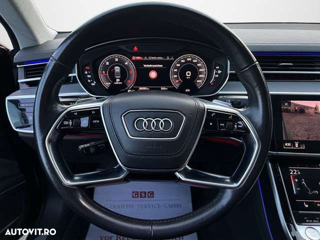 Audi A8 - 8