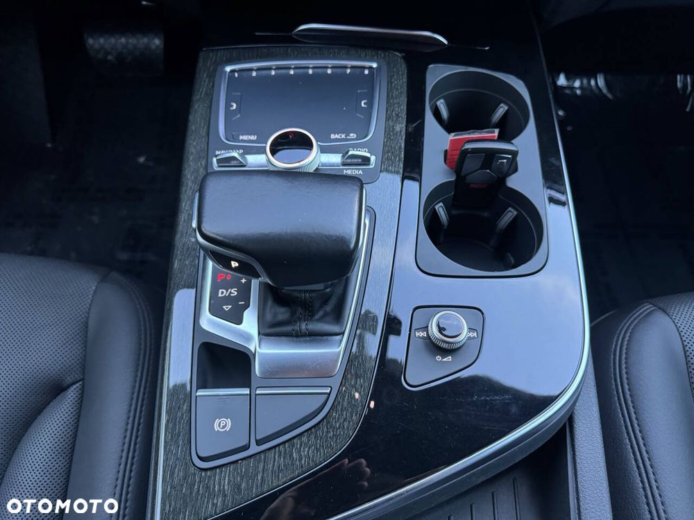 Audi Q7 3.0 TFSI Quattro Tiptr - 36