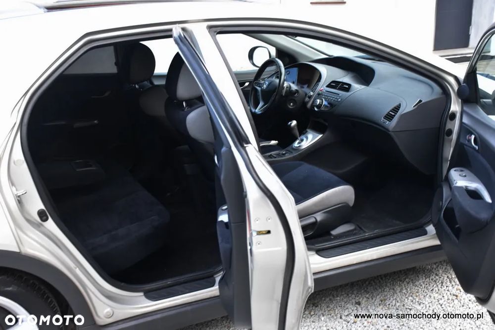 Honda Civic 1.8i-VTEC Automatik Executive - 23