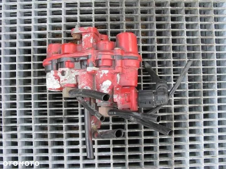 # DAF XF 105 460 E5 zawór osuszacza osuszacz K014695 ZB4709 - 1
