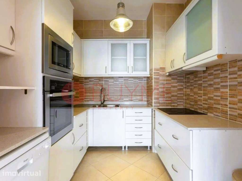 Apartamento T3 Frente-Mar no Calçadão de Quarteira - Grande imagem: 5/13