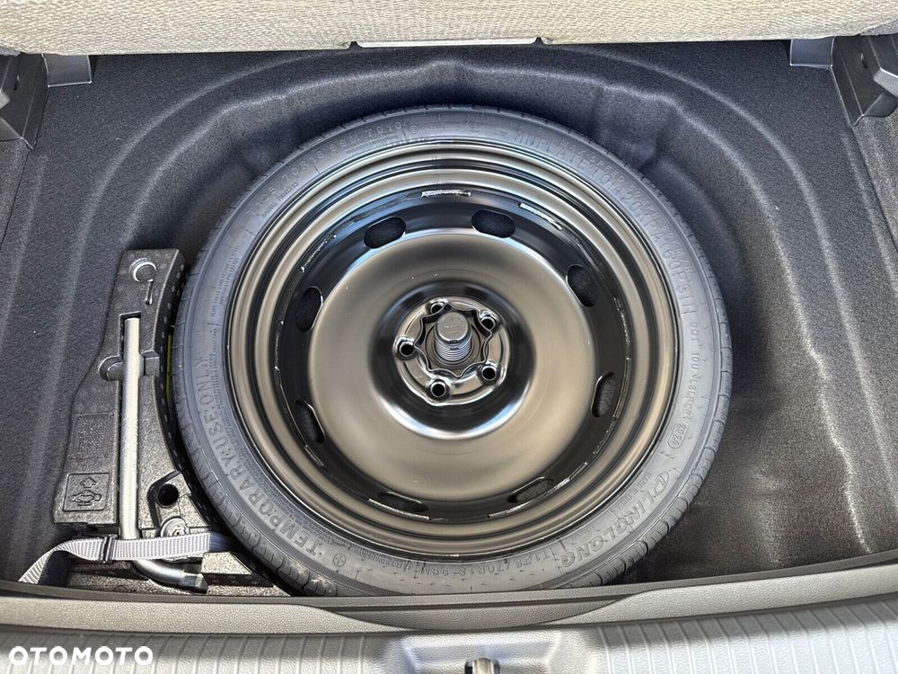 Volkswagen Golf 1.5 eTSI mHEV R-Line Plus DSG - 20