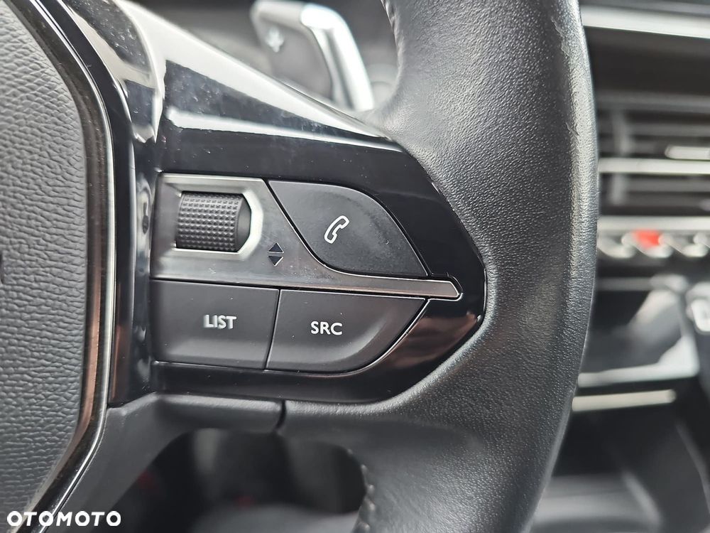 Peugeot 2008 - 15