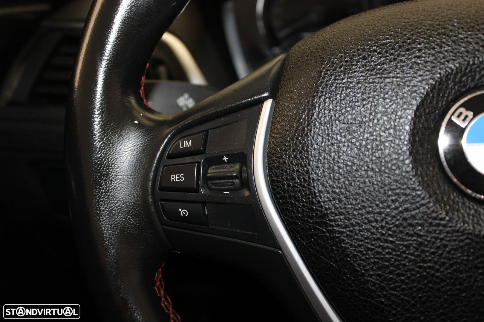 BMW 218 d Cabrio Advantage Auto - 12