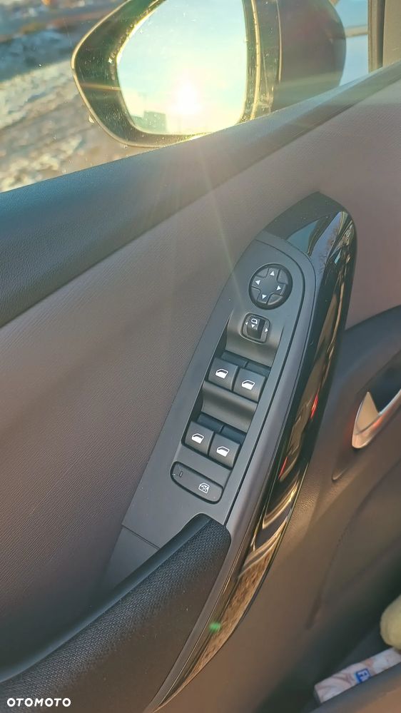 Citroën C4 Picasso 1.6 BlueHDi Shine S&S - 4