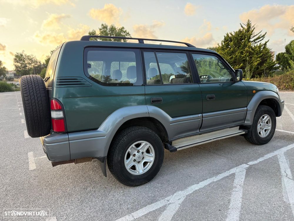 Toyota Land Cruiser 3.0 TD - 4