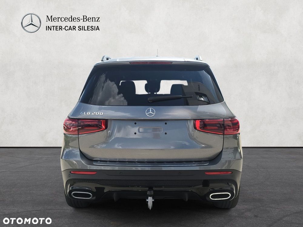 Mercedes-Benz GLB - 7