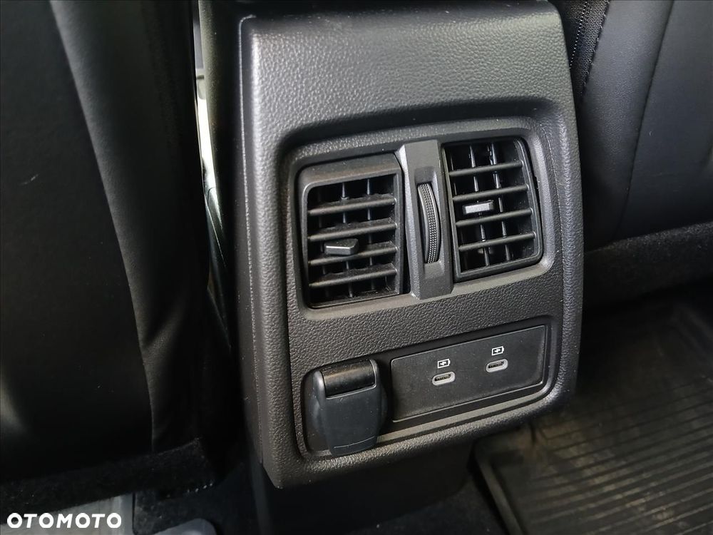 Renault Captur - 26
