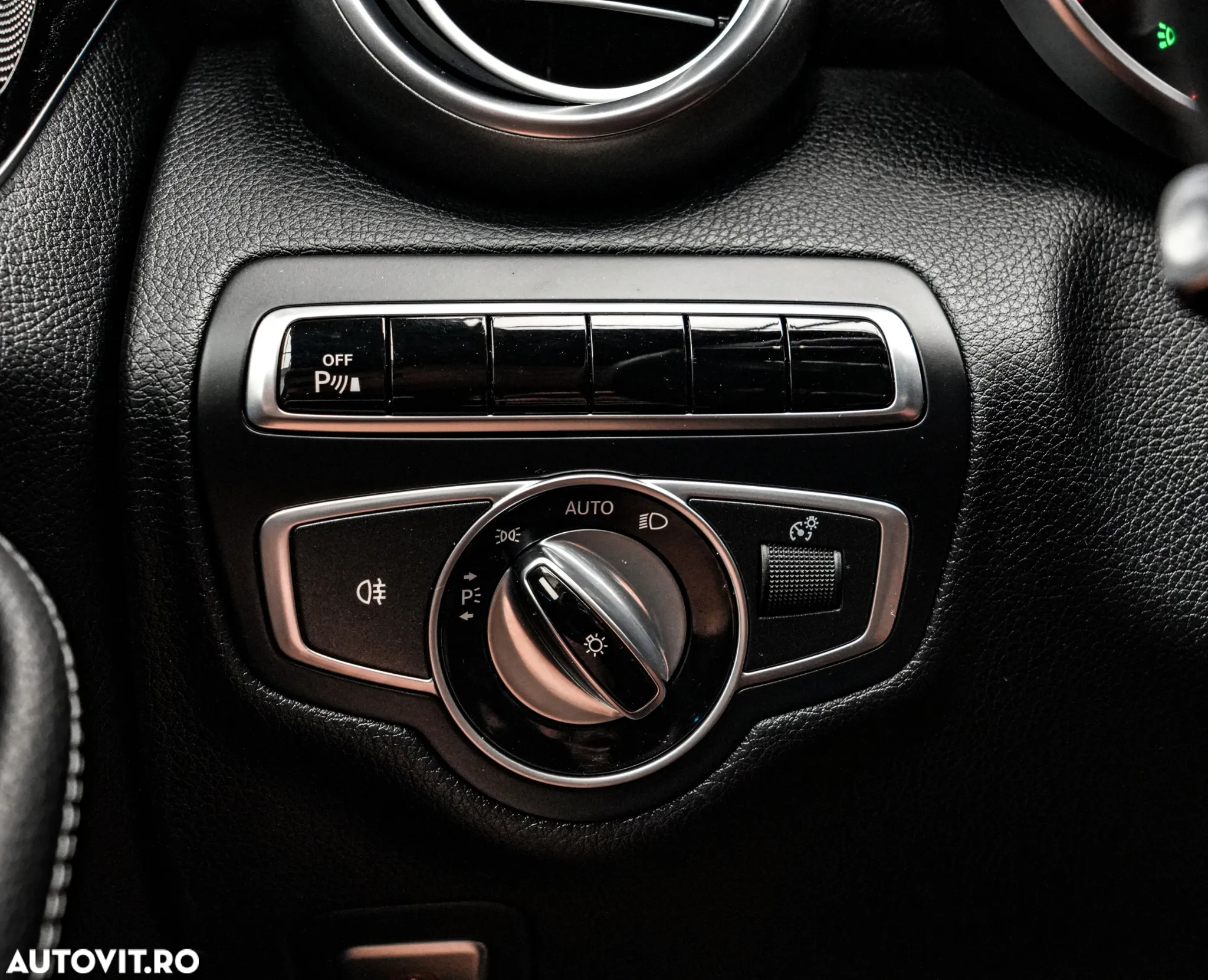 Mercedes-Benz C - 26
