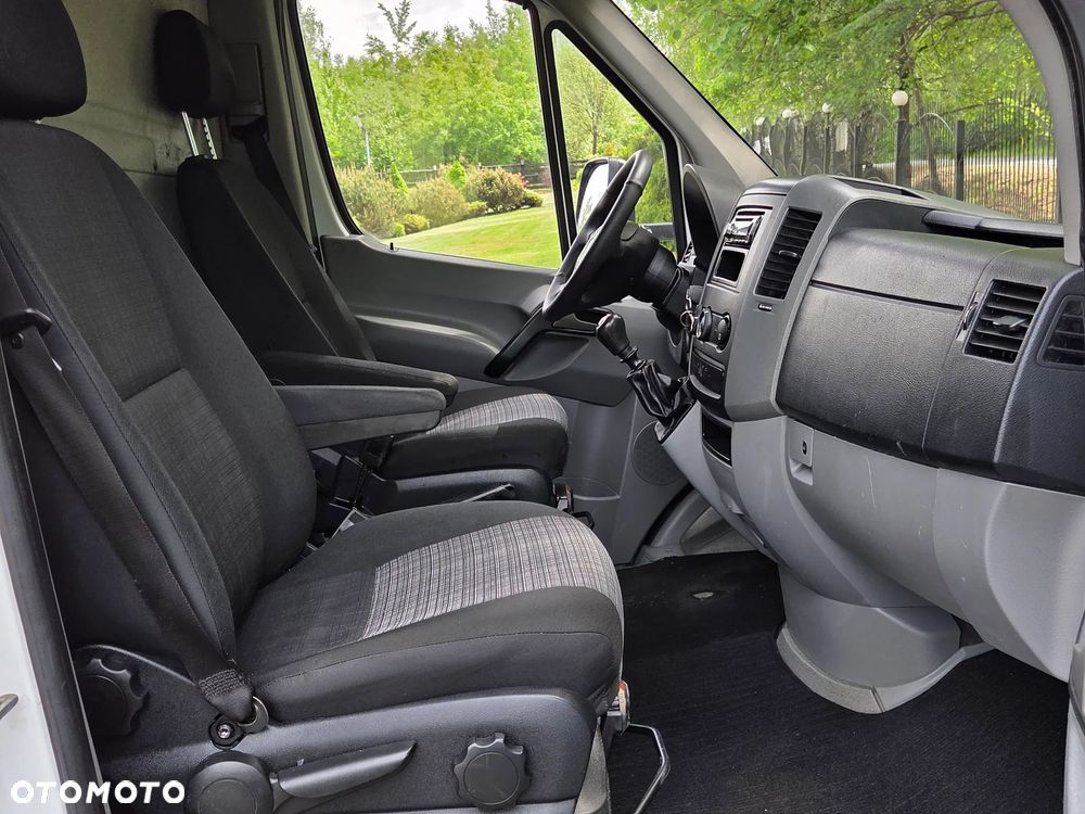 Mercedes-Benz SPRINTER 319 CDI - 16