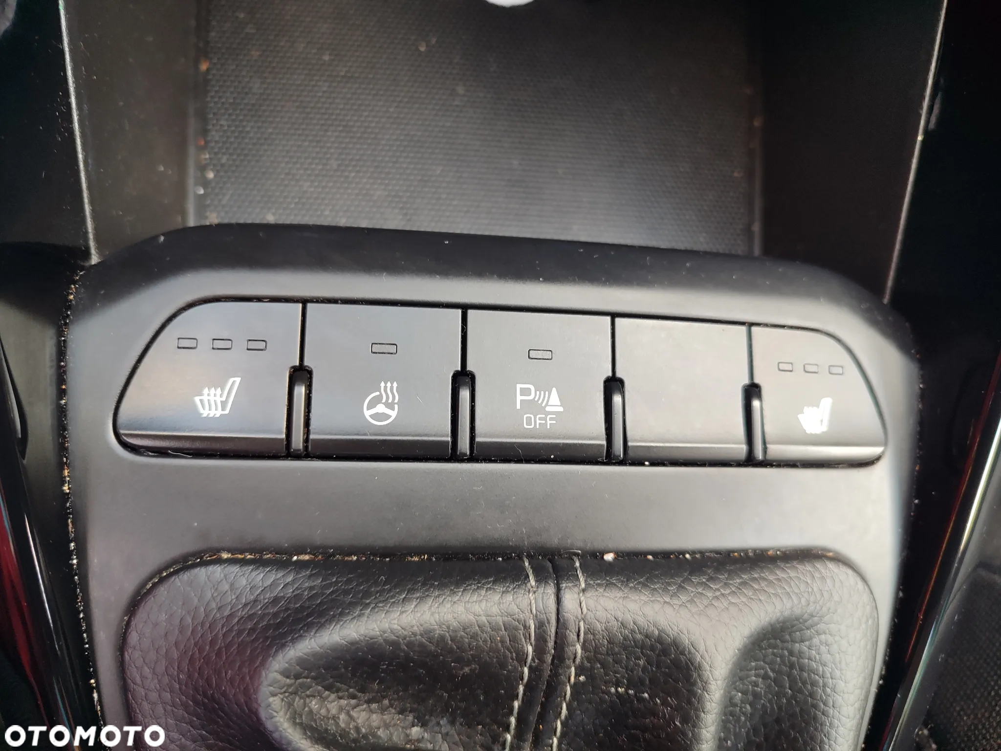 Kia Rio 1.2 L - 13