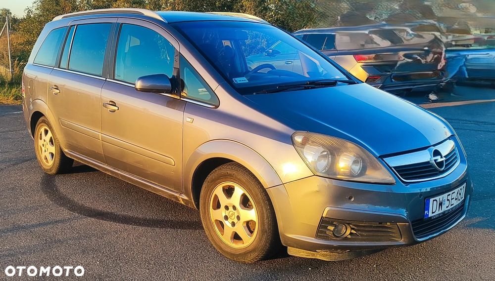 Opel Zafira 2007 photo 2
