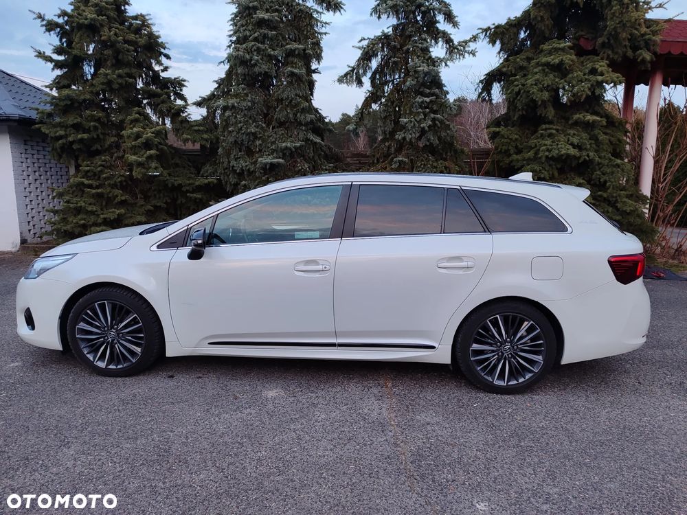 Toyota Avensis 1.8 Selection - 4