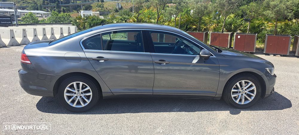 VW Passat 2.0 TDI Confortline - 6