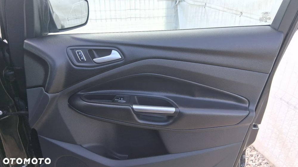 Ford Kuga 2.0 TDCi 4WD Titanium - 23