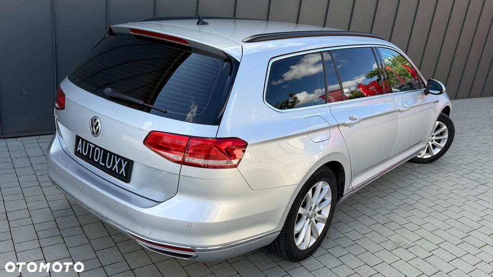 Volkswagen Passat - 8