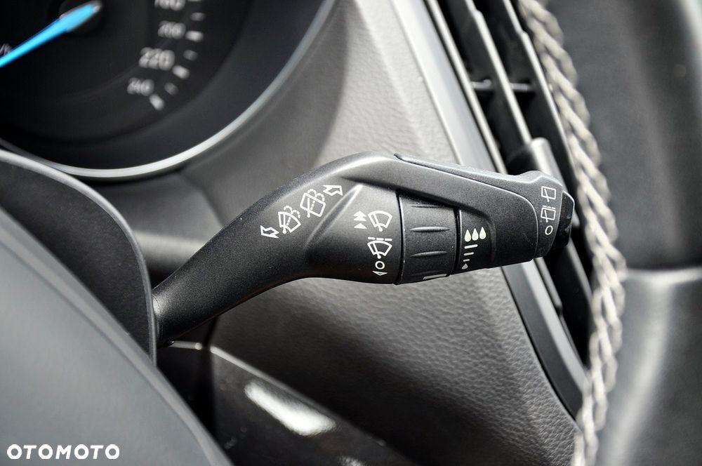 Ford Kuga 1.5 EcoBoost 2x4 ST-Line - 17