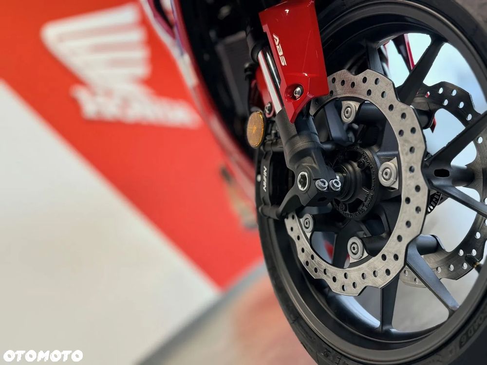 Honda CBR - 12