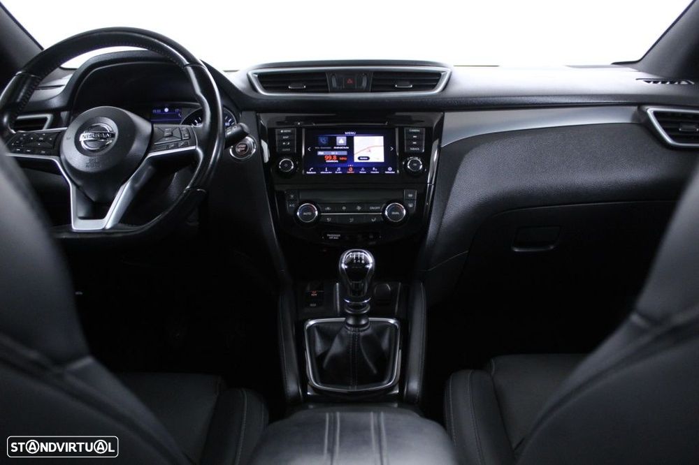 Nissan Qashqai 1.5 dCi Tekna Premium - 17