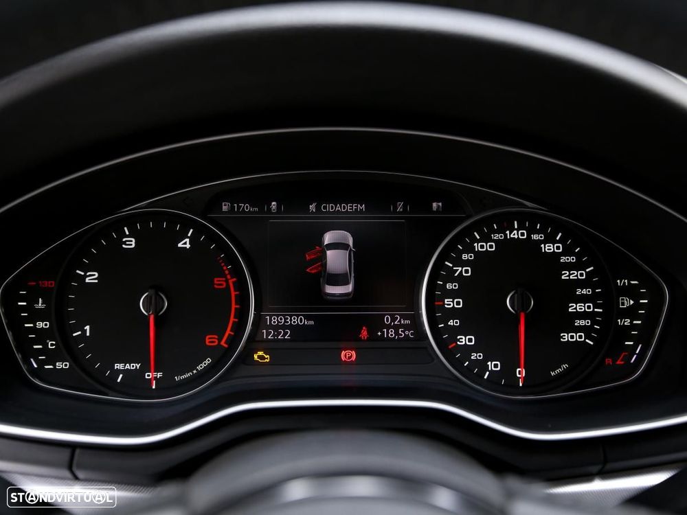 Audi A4 2.0 TDI - 23