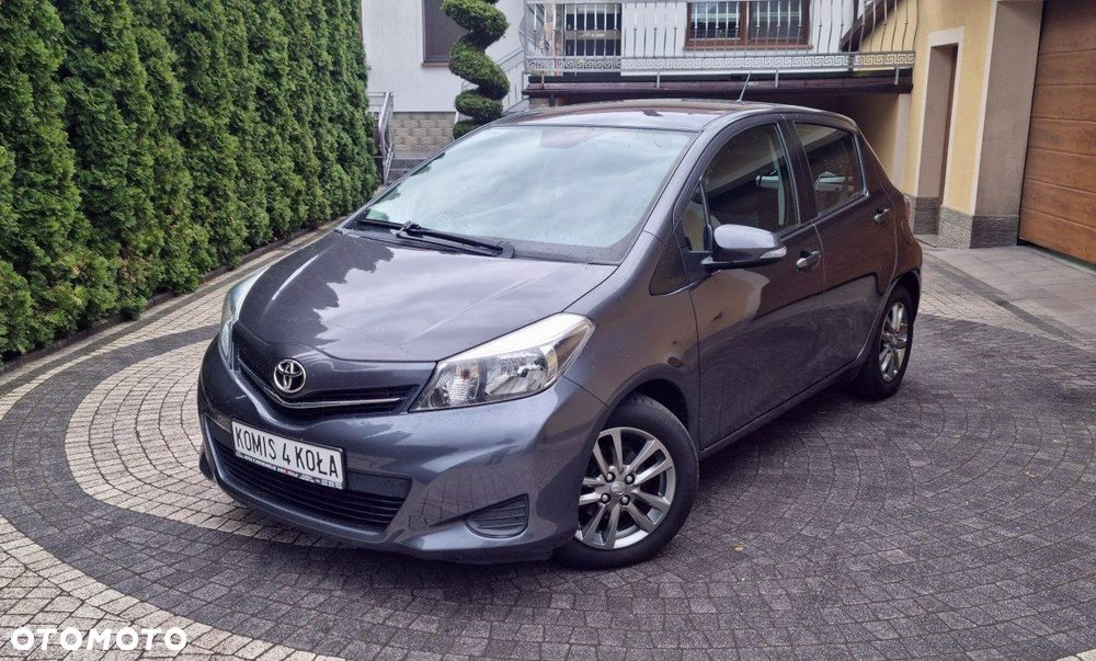 Toyota Yaris - 1