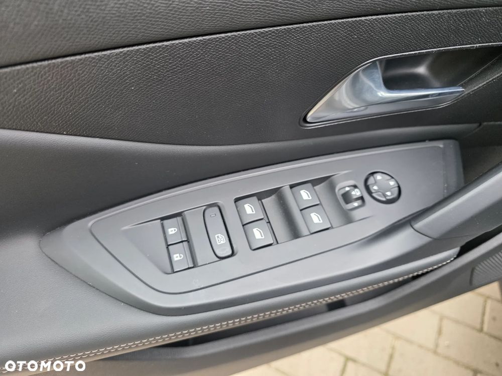 Peugeot 408 1.2 PureTech Allure S&S EAT8 - 14
