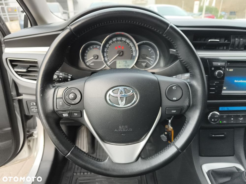Toyota Corolla 1.6 Premium EU6 - 17