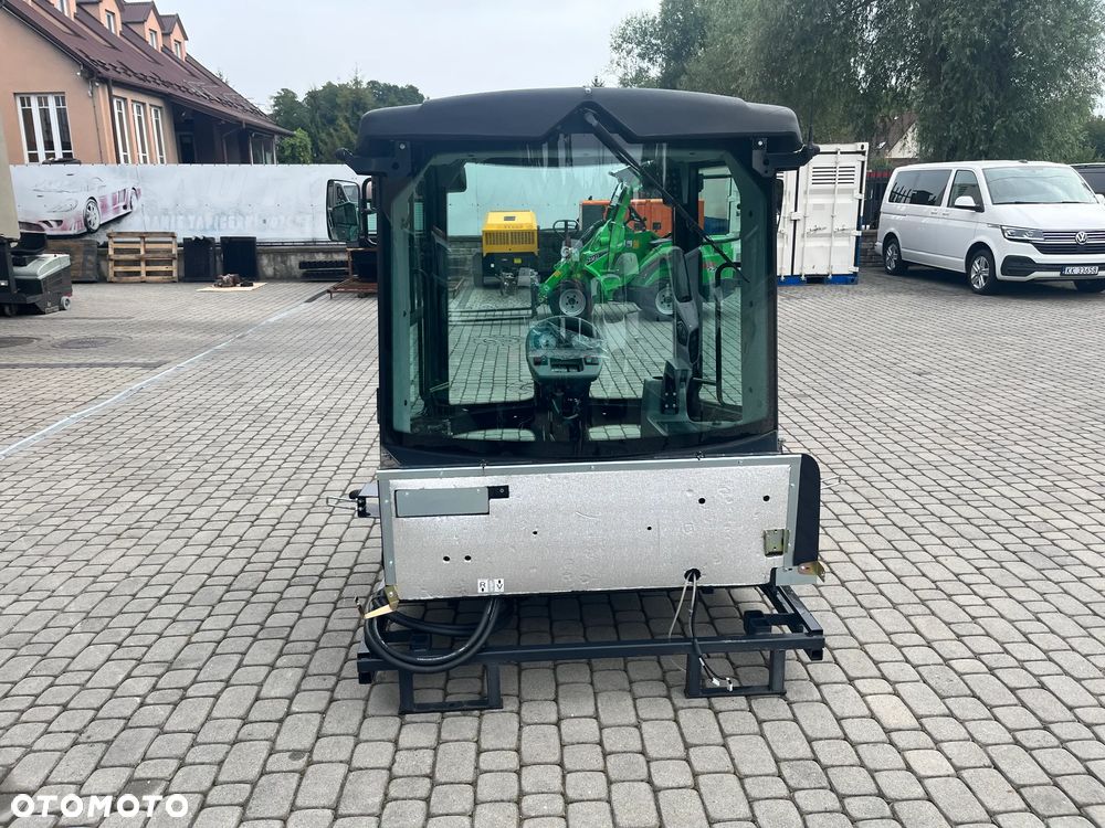 KABINA  MINI KOPARKA ŁADOWARKA Schäffer SK31 BOBCAT GIANT AVANT 11787netto - 6