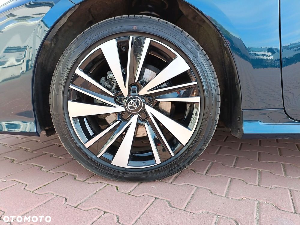 Toyota Corolla 1.8 Hybrid Style - 17