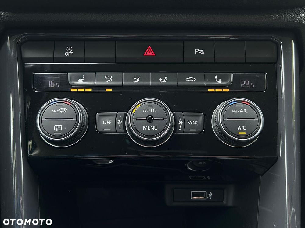 Volkswagen T-Roc 1.5 TSI ACT Premium DSG - 27