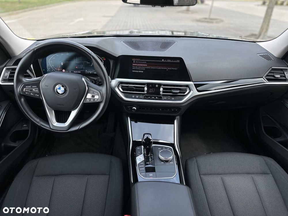BMW Seria 3 318i Advantage sport - 13