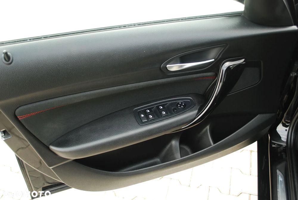 BMW Seria 1 118d Sport Line - 22