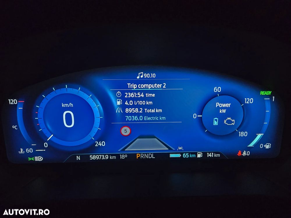 Ford Kuga 2.5 Duratec PHEV ST-LINE X - 38