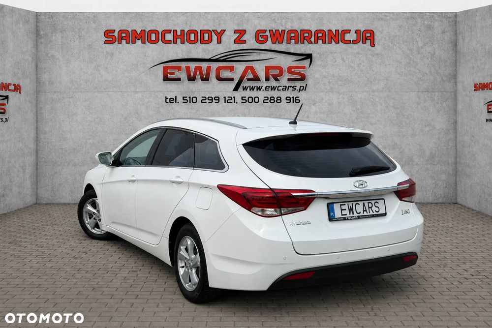 Hyundai i40 Kombi blue 1.6 Classic - 23